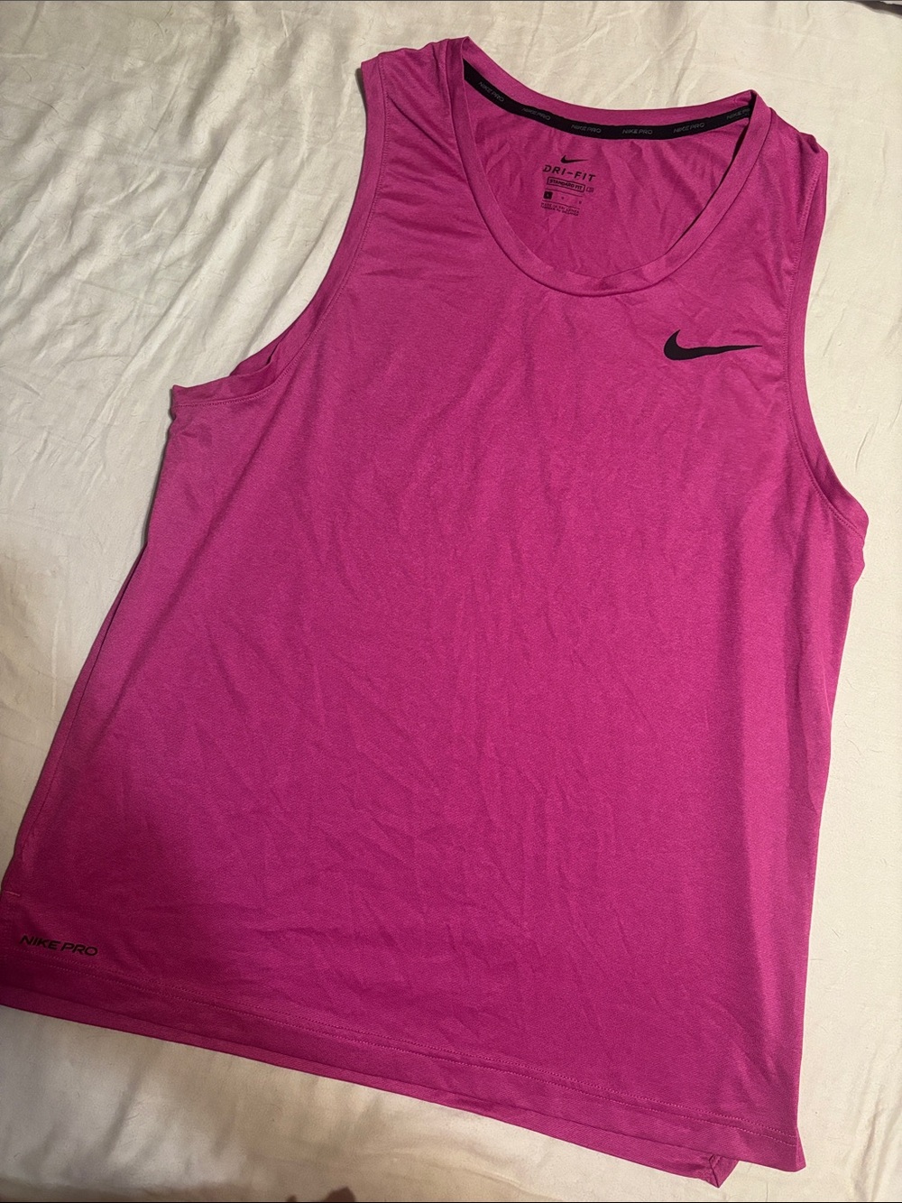 Men’s Nike Pro Dri-fit Magenta Sleeveless tank top size Large